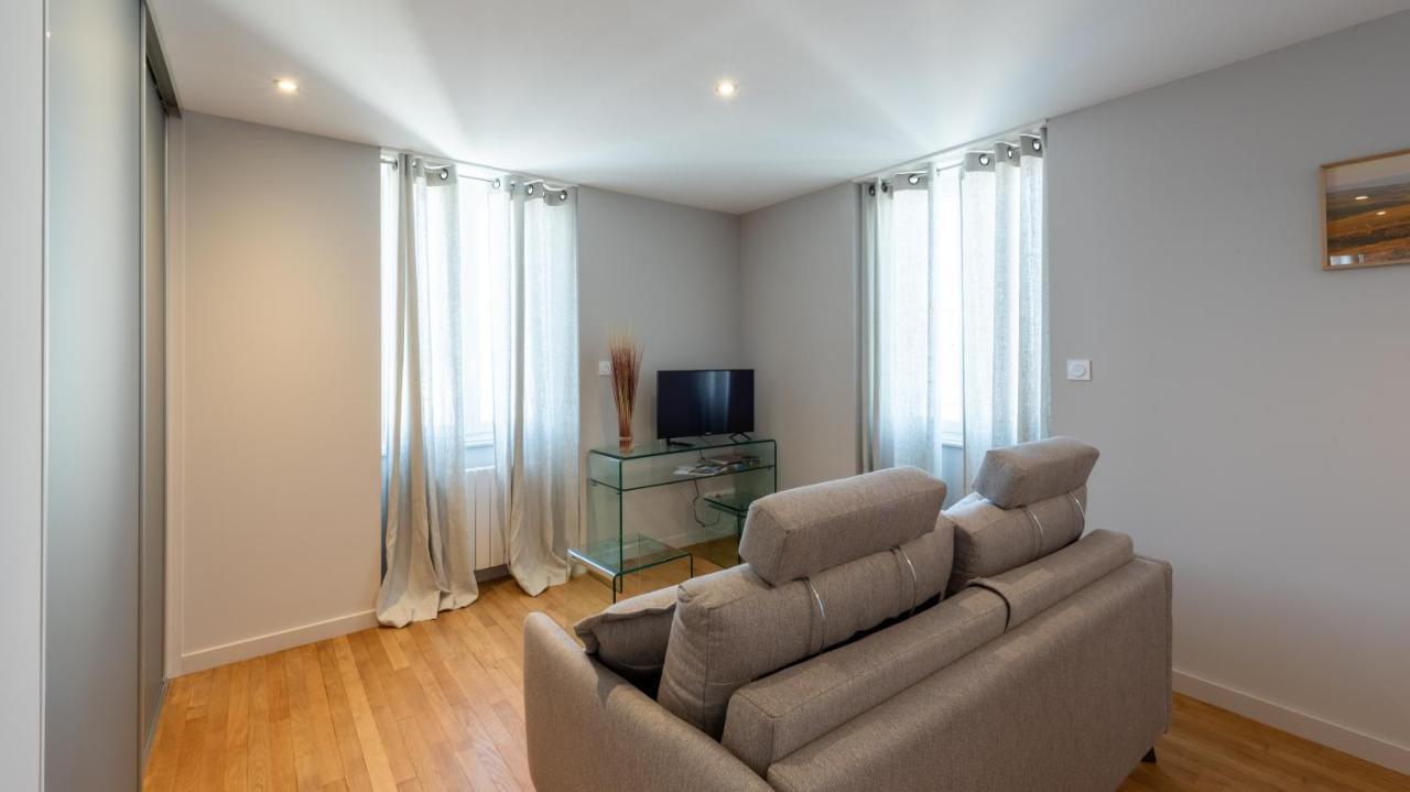L'Aubrac, T2 Classe Meuble De Tourisme Rodez Bagian luar foto